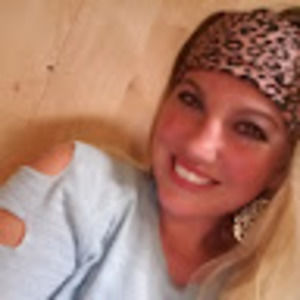 Meet your Posher, Alicia